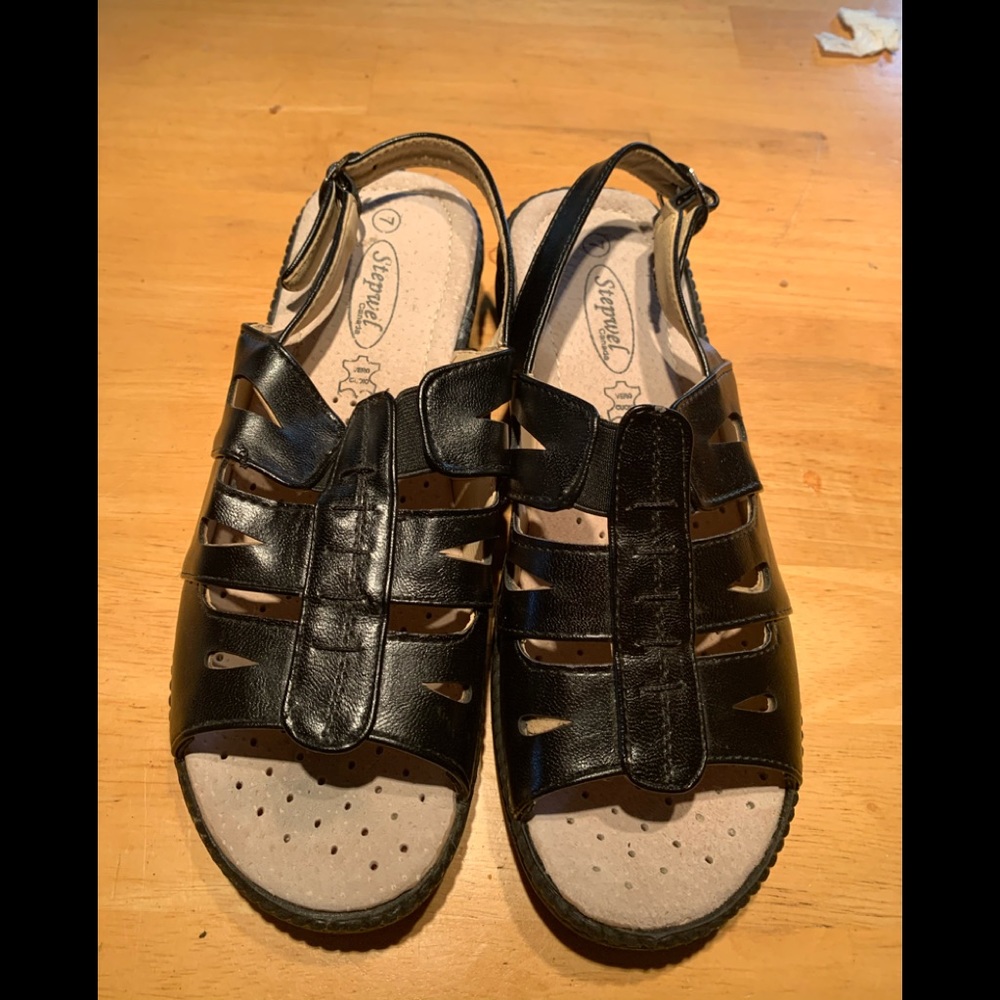 Stepwel sandals